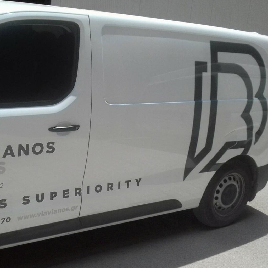 Μερικό ντύσιμο οχήματος με αυτοκόλλητα